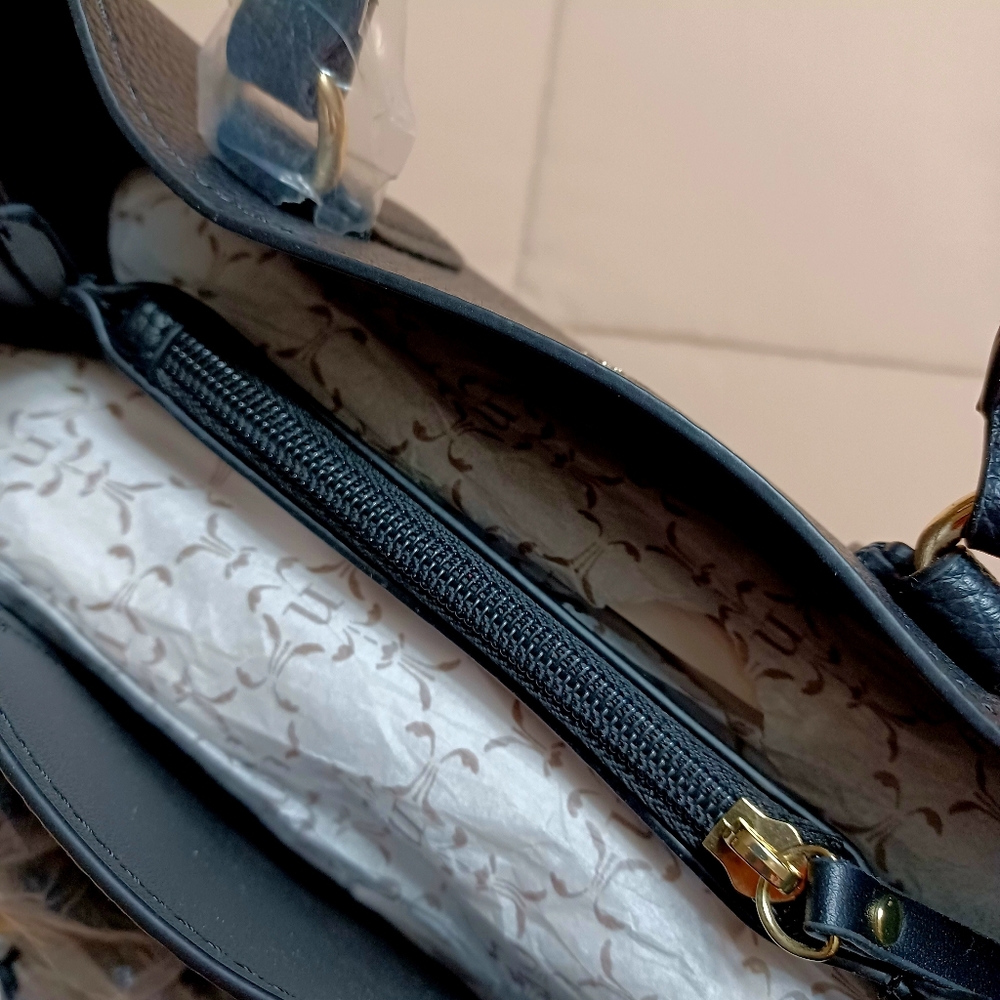 Nanette Lepore Black Pebbled Shoulder Bag - Picture 8 of 10